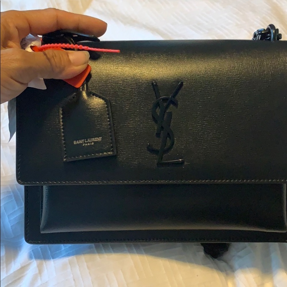 Brand New Saint Laurent - Picture 3 of 7